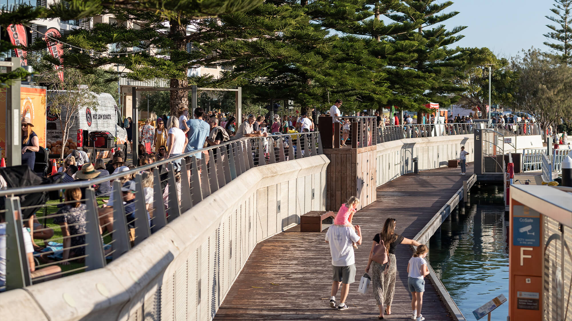 Port Coogee Christmas Festival